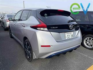 2019 Nissan LEAF - Thumbnail