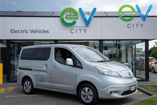 2015 Nissan e-NV200 - Thumbnail