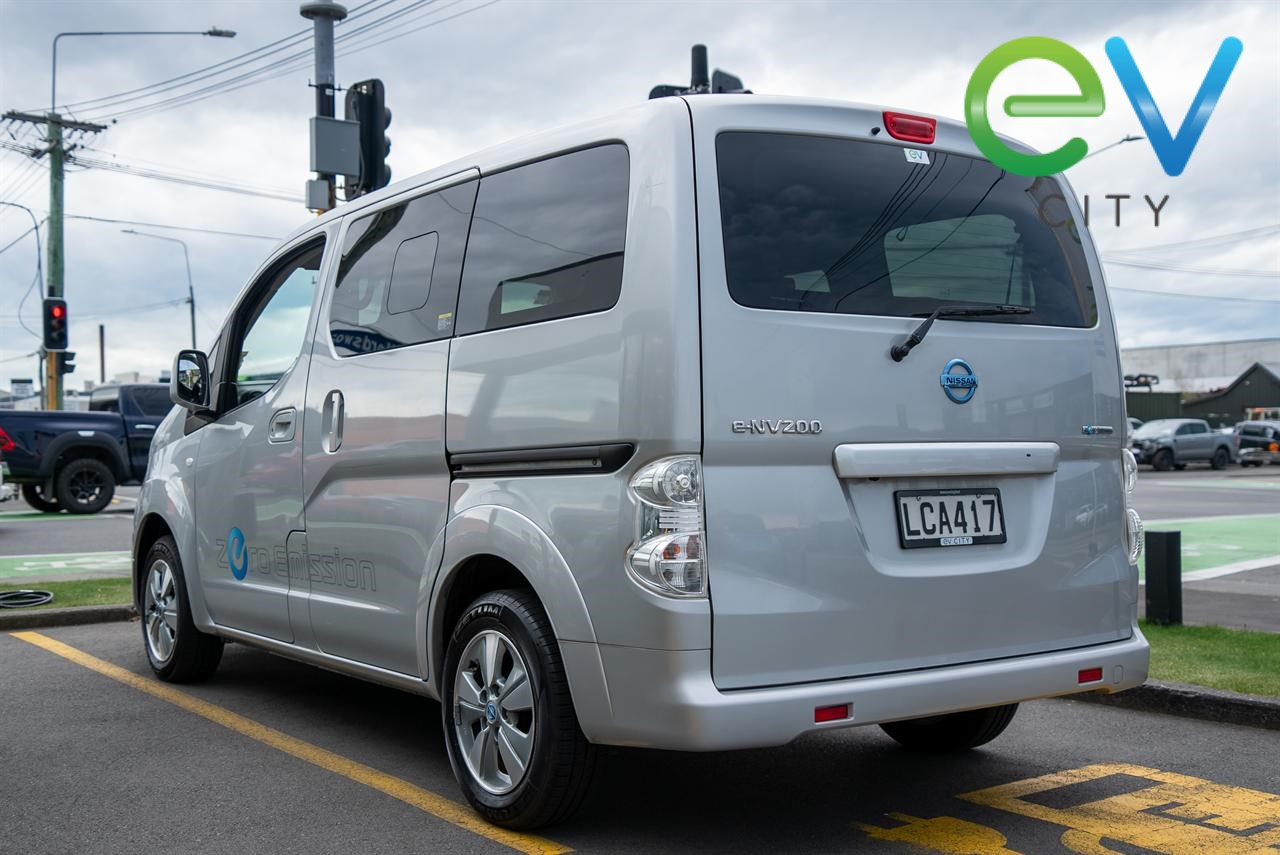 2015 Nissan e-NV200