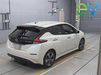 2019 Nissan LEAF - Thumbnail