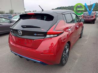 2019 Nissan LEAF - Thumbnail