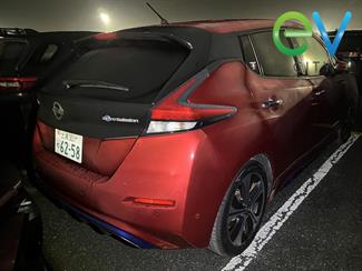 2017 Nissan LEAF - Thumbnail