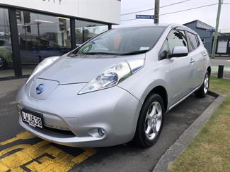 2014 Nissan LEAF - Thumbnail