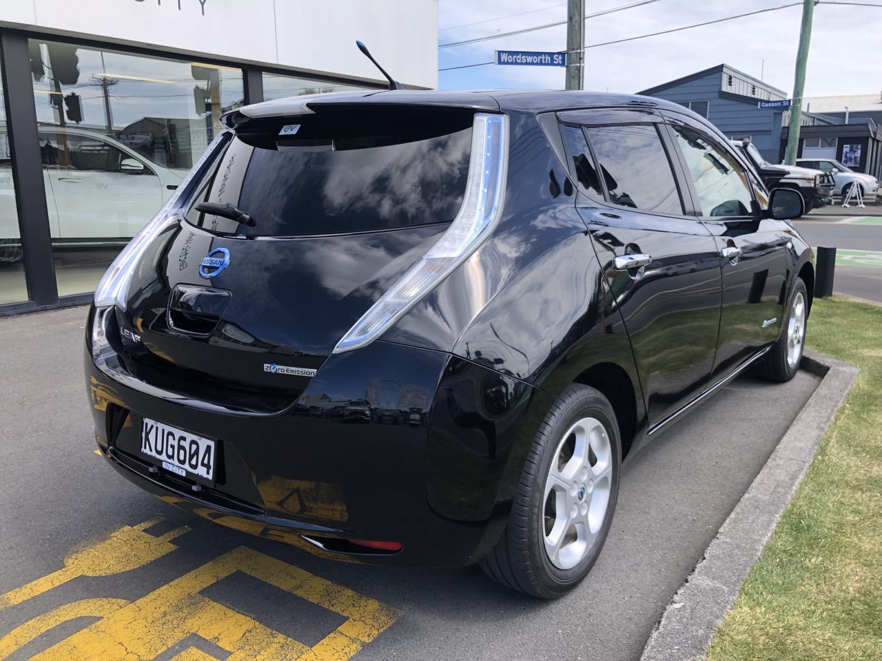 2015 Nissan LEAF