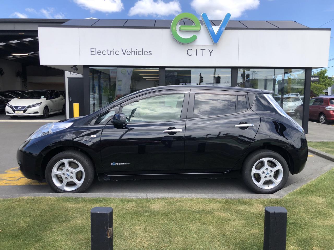 2015 Nissan LEAF