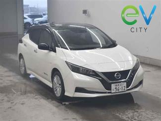 2018 Nissan LEAF - Thumbnail