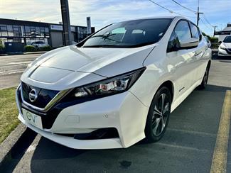 2018 Nissan LEAF - Thumbnail