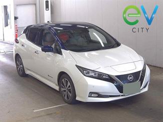 2019 Nissan LEAF - Thumbnail