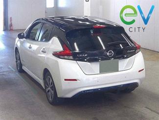 2019 Nissan LEAF - Thumbnail