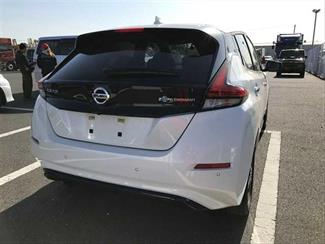 2020 Nissan LEAF - Thumbnail