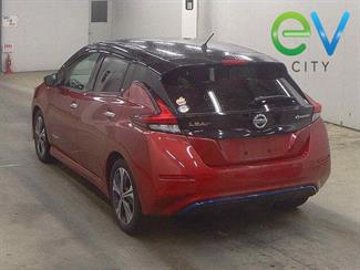 2019 Nissan LEAF - Thumbnail