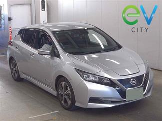 2020 Nissan LEAF - Thumbnail