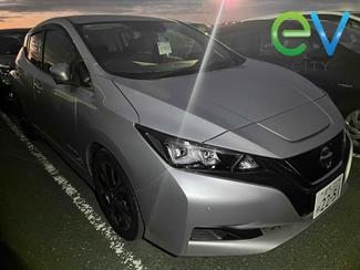 2020 Nissan LEAF - Thumbnail