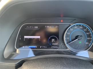 2019 Nissan LEAF - Thumbnail