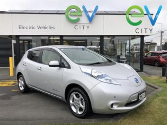 2012 Nissan LEAF - Thumbnail