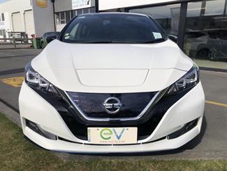 2019 Nissan LEAF - Thumbnail