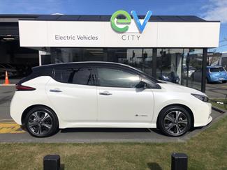 2019 Nissan LEAF - Thumbnail