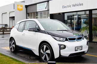 2017 BMW i3 - Thumbnail