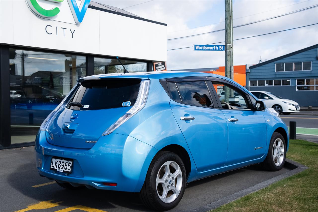 2011 Nissan LEAF