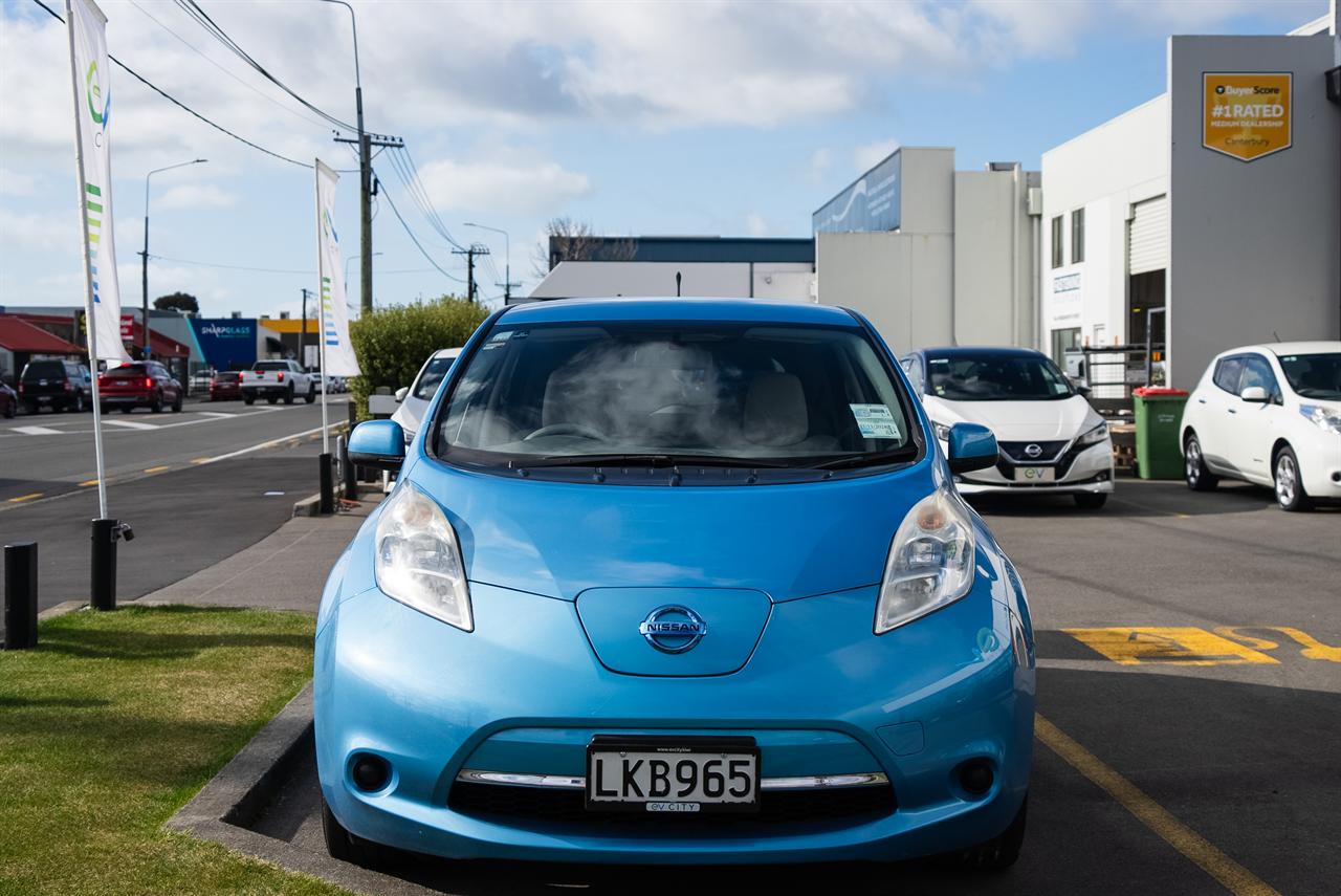 2011 Nissan LEAF