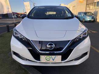 2018 Nissan LEAF - Thumbnail