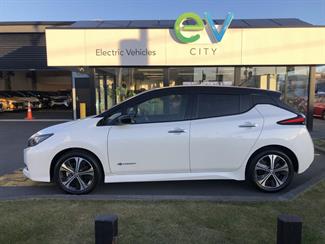 2018 Nissan LEAF - Thumbnail