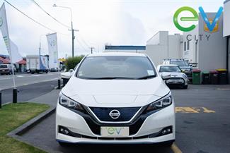 2019 Nissan LEAF - Thumbnail