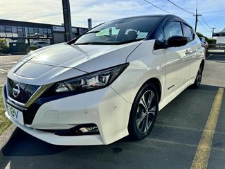 2019 Nissan LEAF - Thumbnail