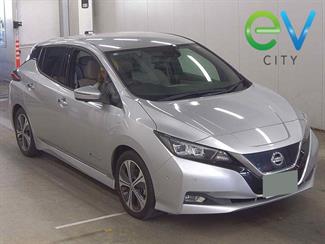 2018 Nissan LEAF - Thumbnail