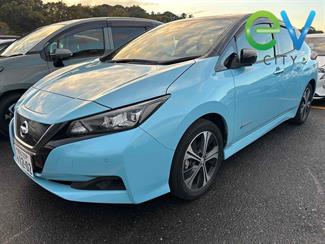 2018 Nissan LEAF - Thumbnail