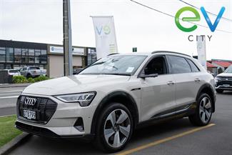 2019 Audi e-tron - Thumbnail