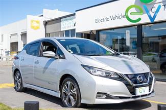 2018 Nissan LEAF - Thumbnail