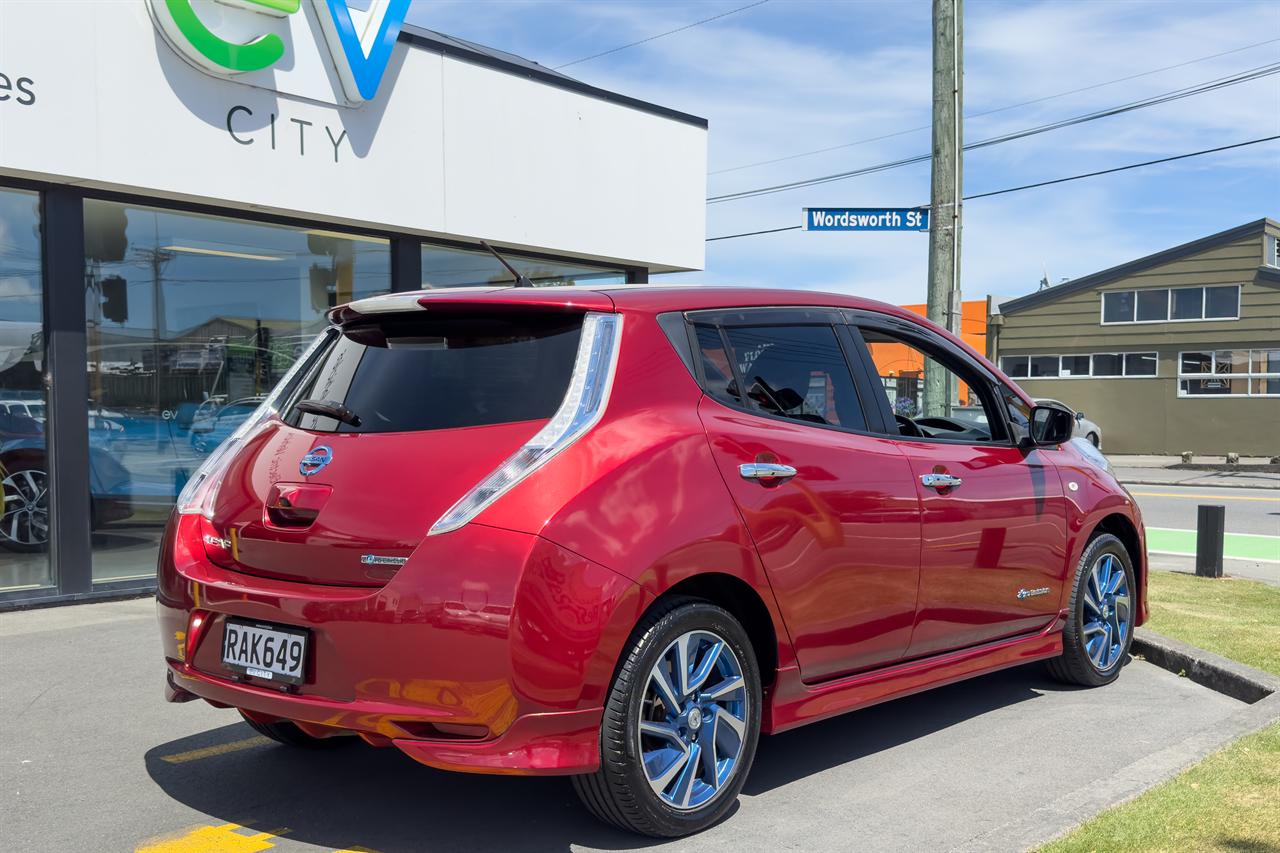 2016 Nissan LEAF