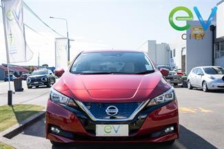 2018 Nissan LEAF - Thumbnail