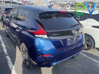 2020 Nissan LEAF - Thumbnail