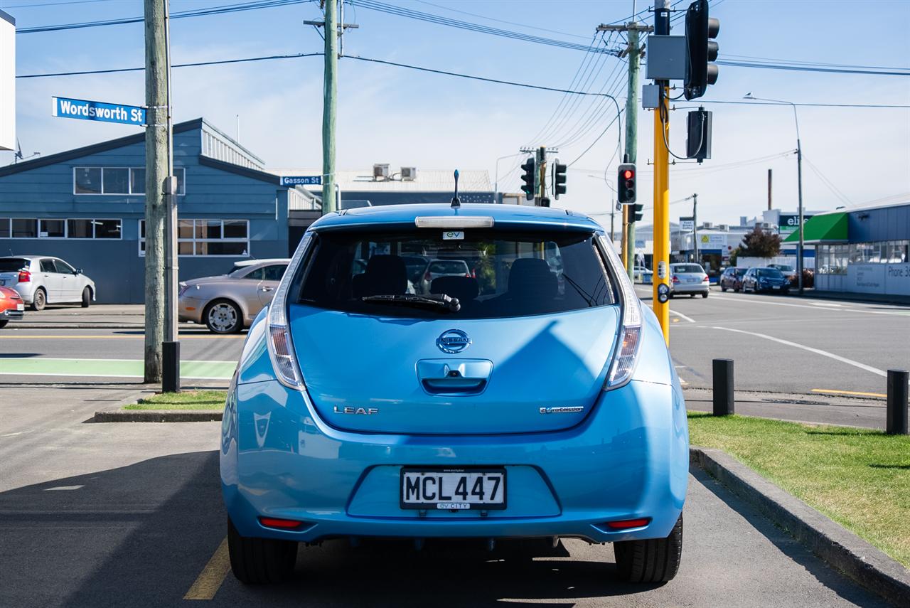 2014 Nissan LEAF