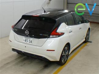 2020 Nissan LEAF - Thumbnail