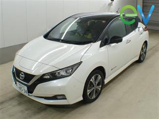 2020 Nissan LEAF - Thumbnail