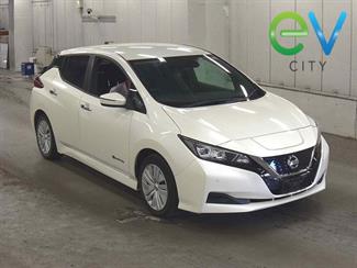 2019 Nissan LEAF - Thumbnail