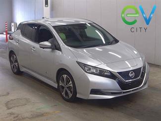 2019 Nissan LEAF - Thumbnail