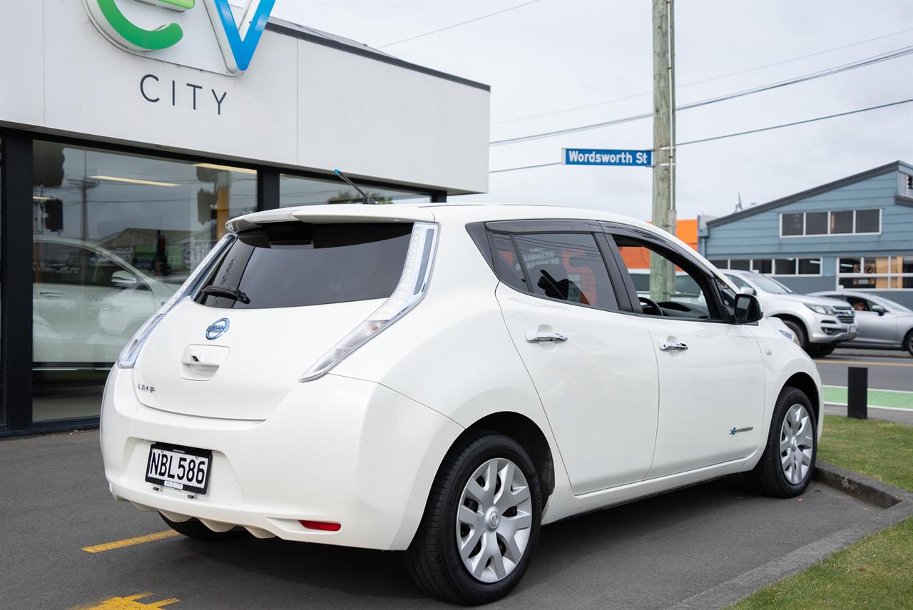 2015 Nissan LEAF