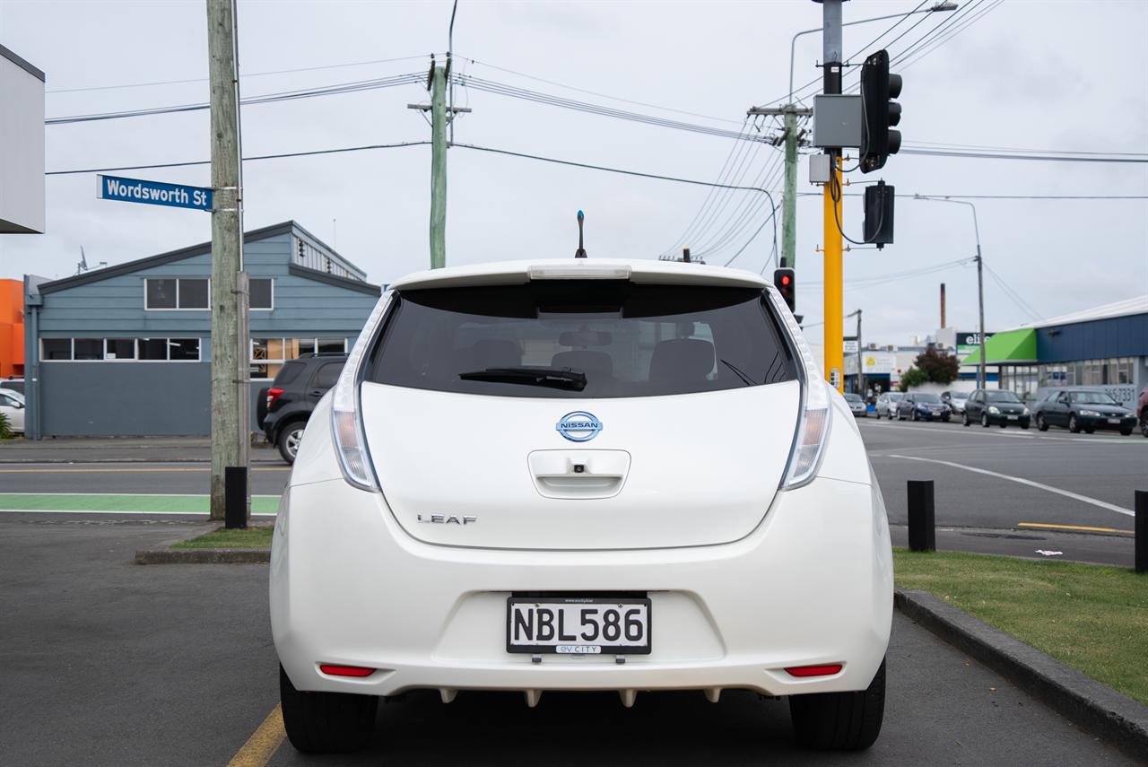 2015 Nissan LEAF