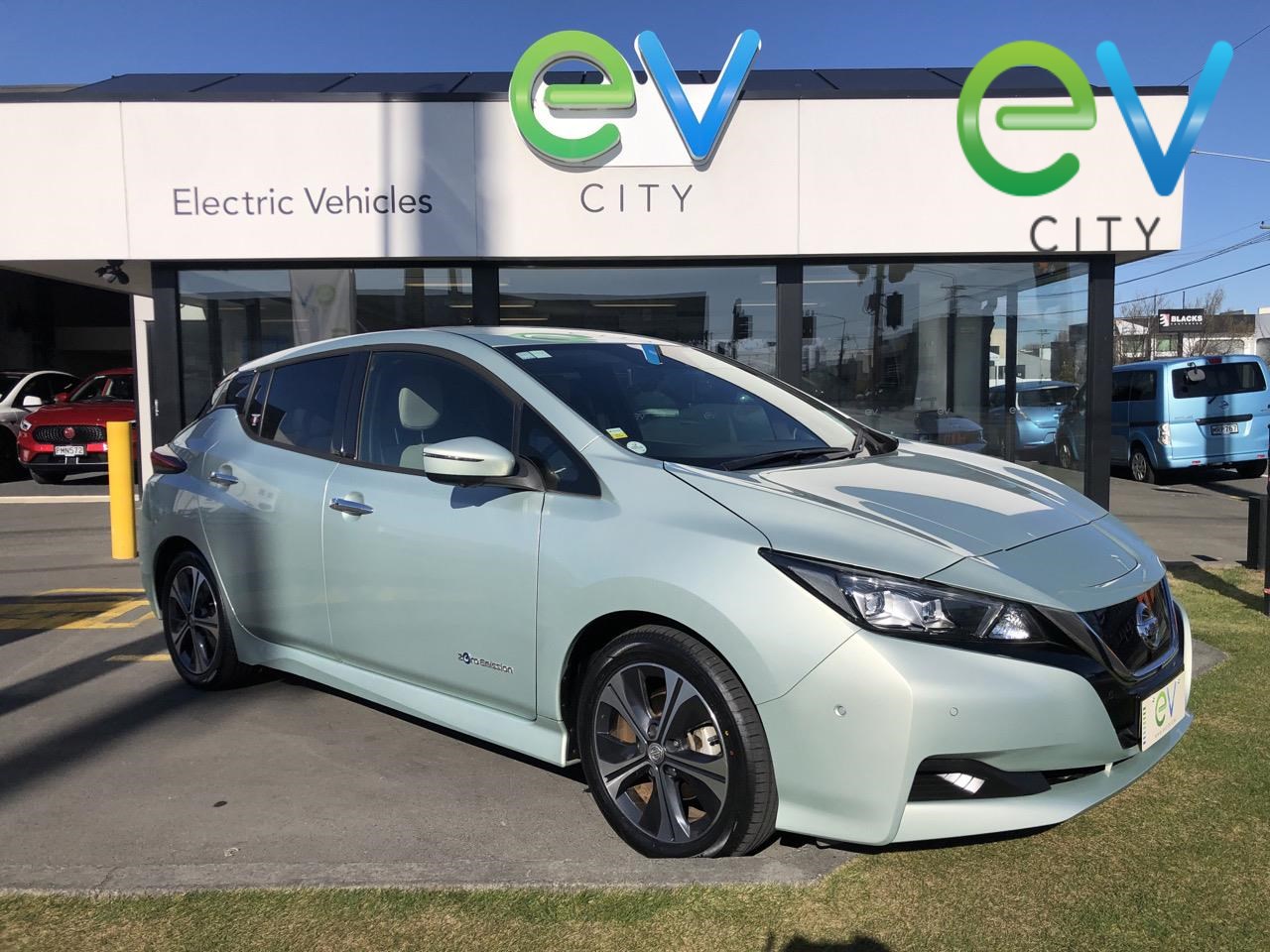 2017 Nissan LEAF